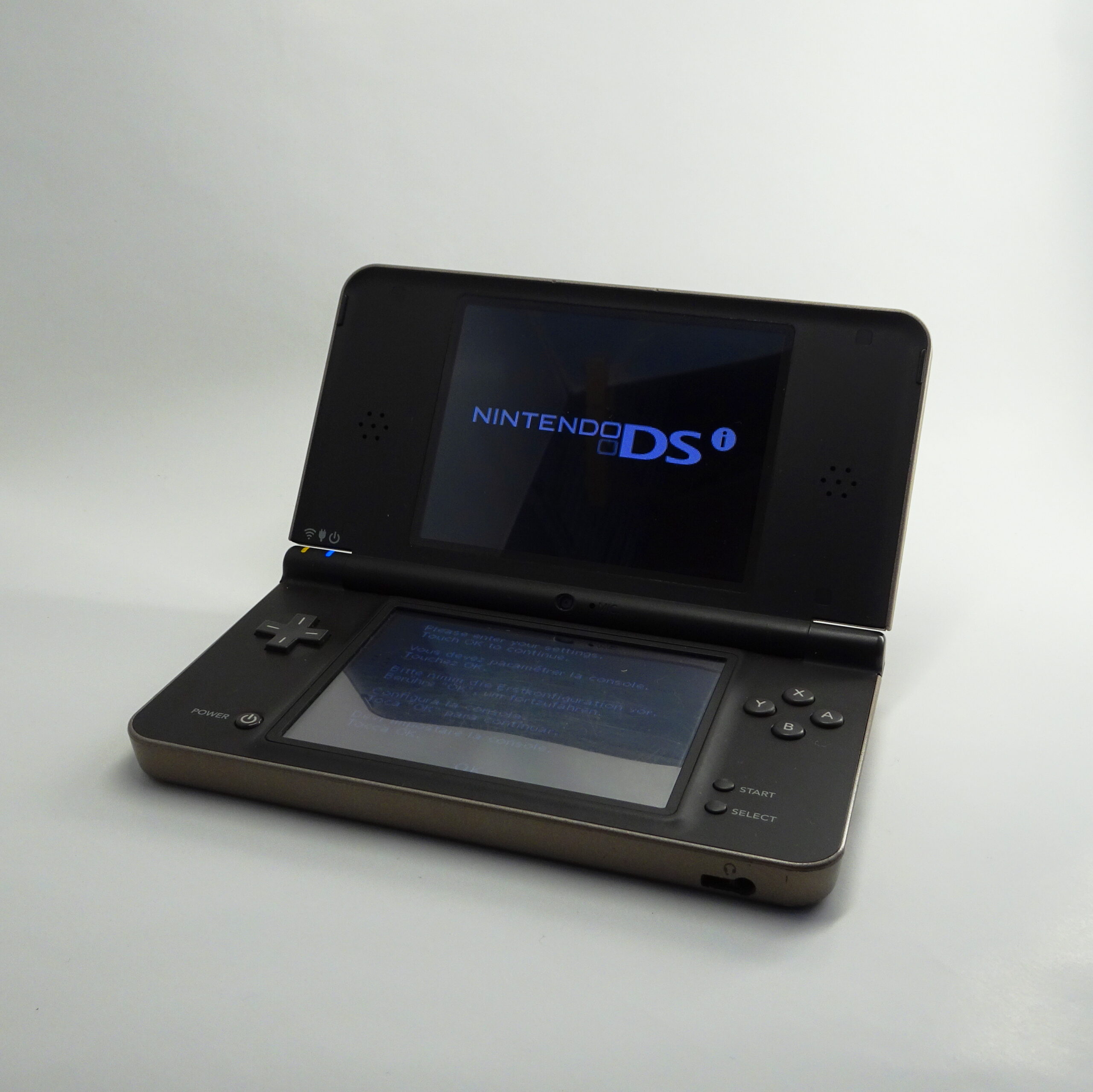 klamre sig Rendition Installere Nintendo DSI XL (Kosmetiskfejl) - Metalgrå - SpilTema